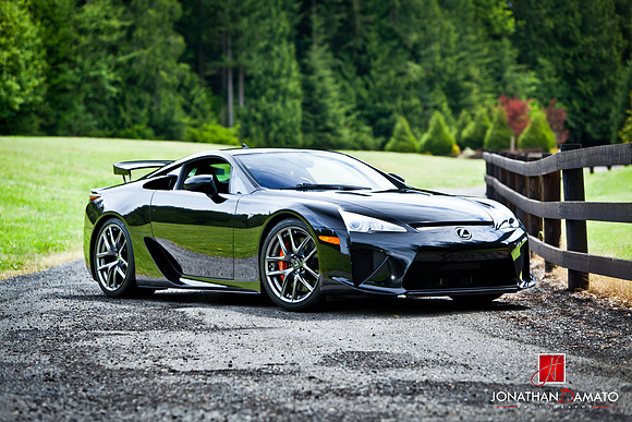 2011 LEXUS LFA