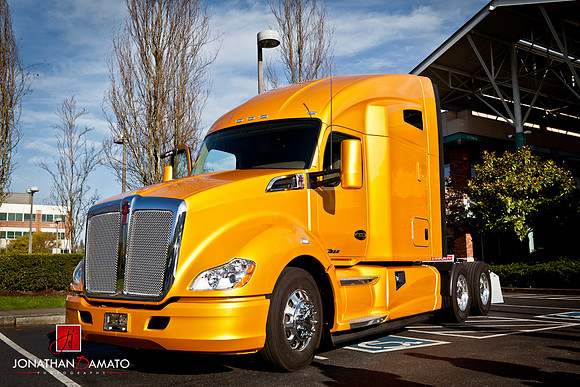 KENWORTH T680 & EXOTICS