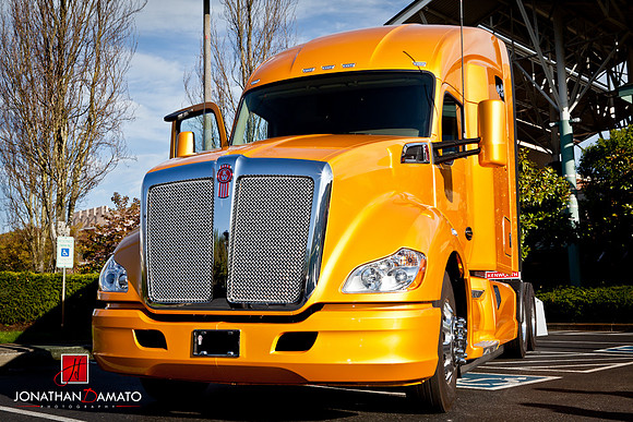 KENWORTH T680 & EXOTICS