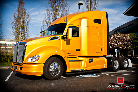 KENWORTH T680 & EXOTICS