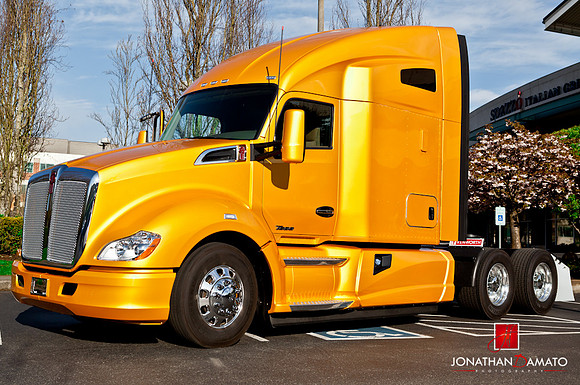 KENWORTH T680 & EXOTICS