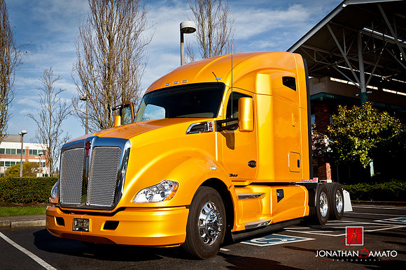 KENWORTH T680 & EXOTICS